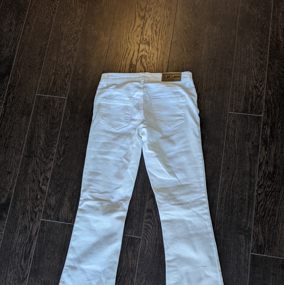 White jeans - Picture 3 of 6